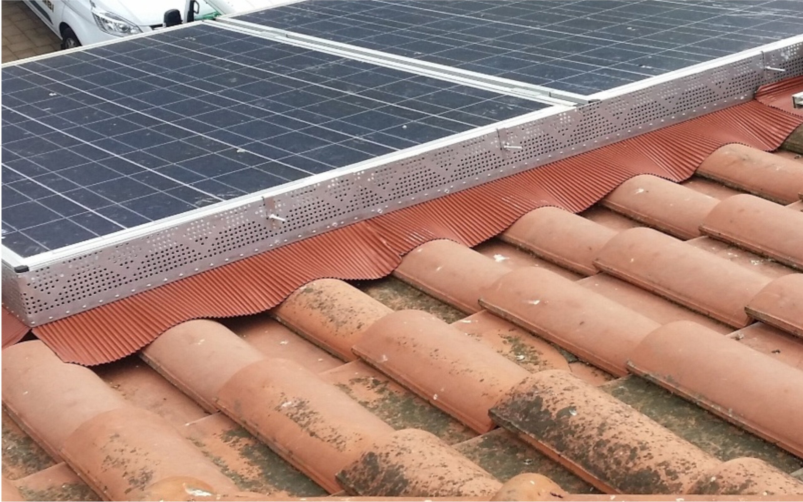 Barriera piccioni fotovoltaico